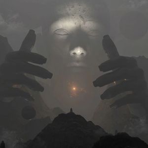 未亡人夫遗像前被欺负的背景故事
