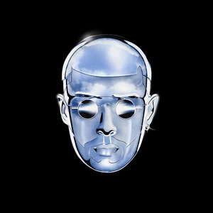 未亡人夫遗像前被欺负的背景故事
